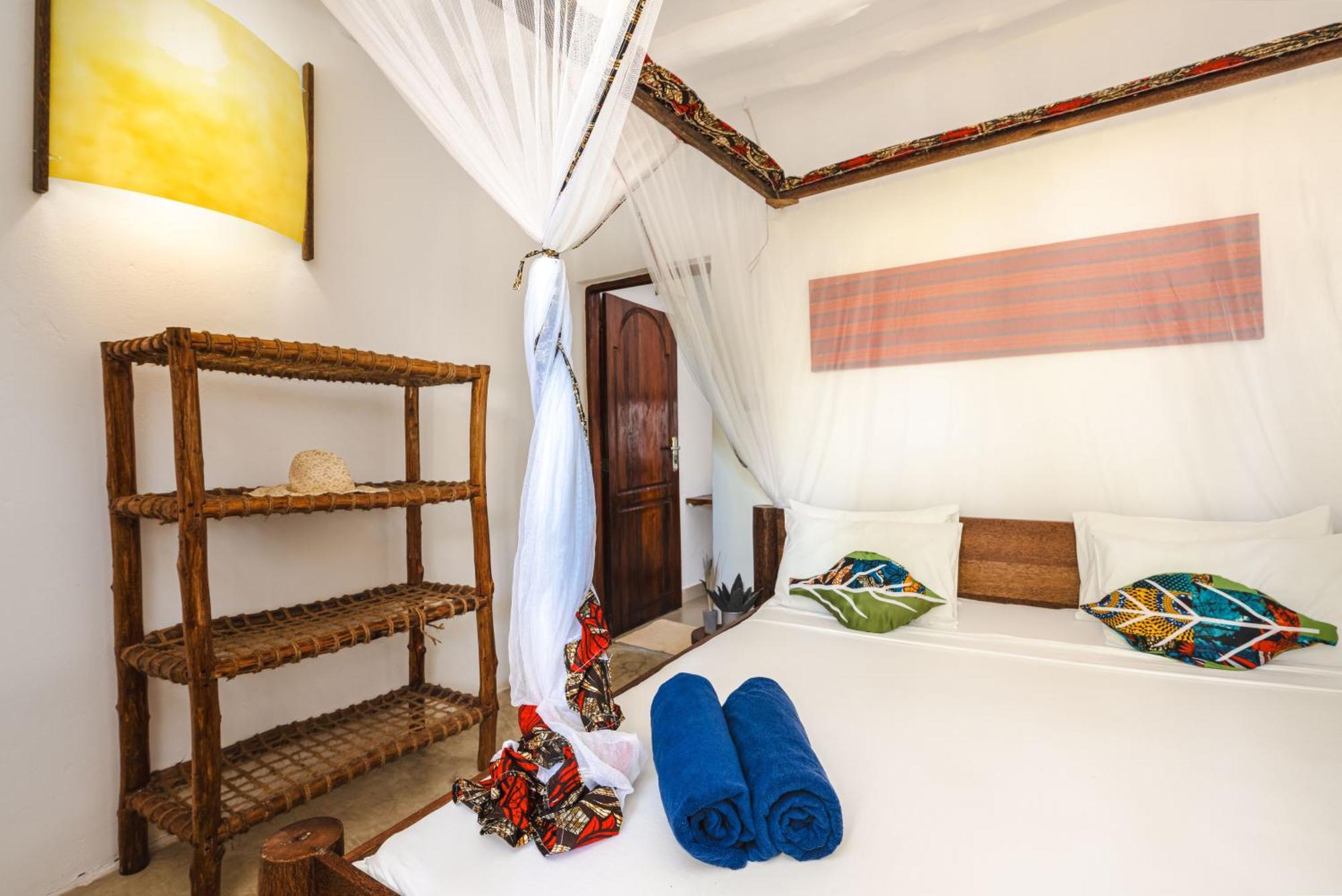 Shanuo Beach Bungalows Michamvi Rom bilde